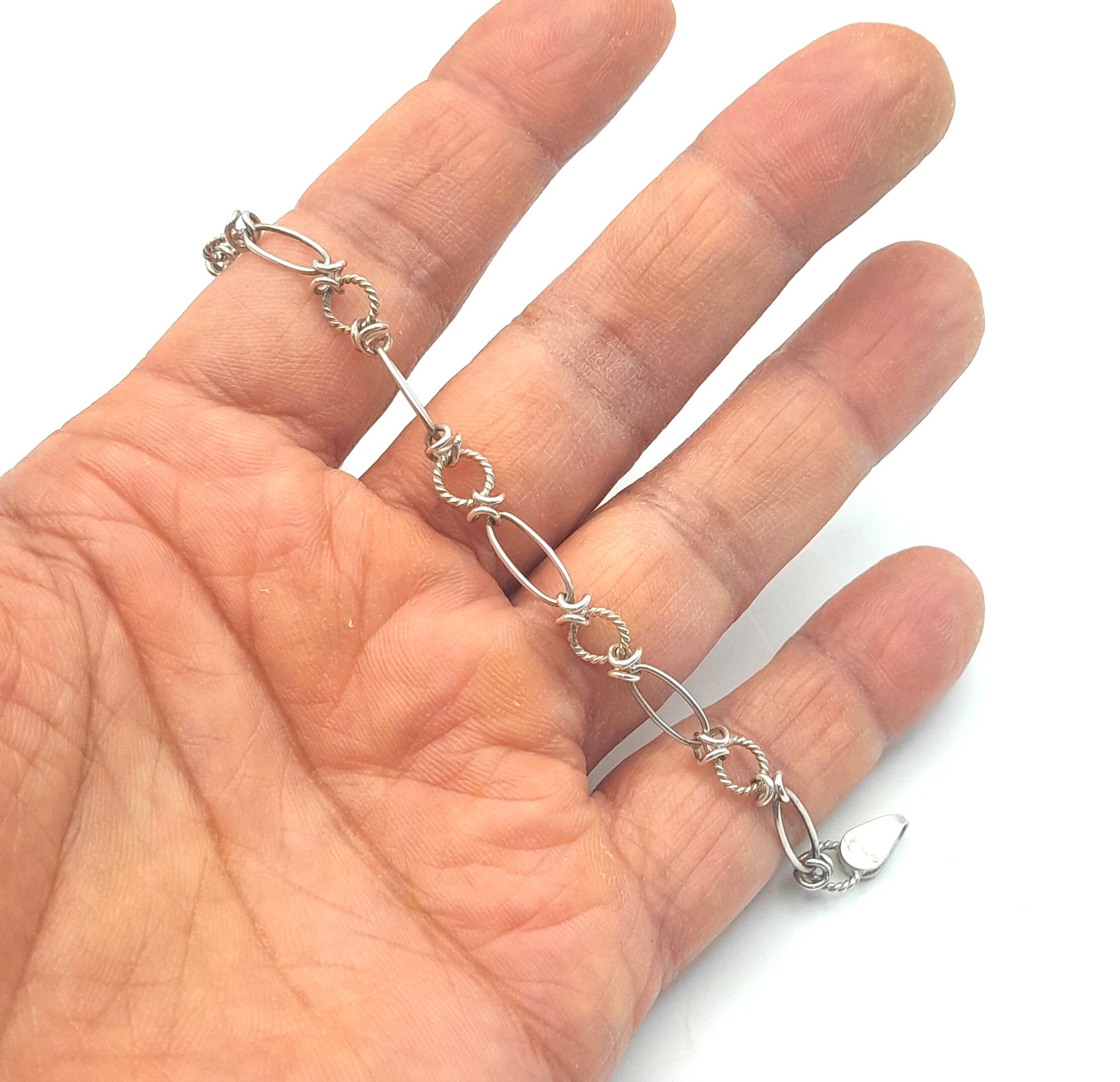 Sterling Silver Chain Bracelet – Twisted Loop Link Design